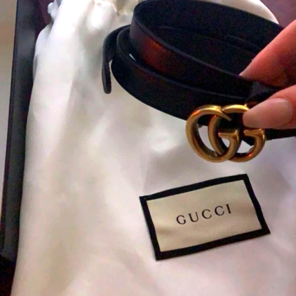 Gucci belt; black, barely worn